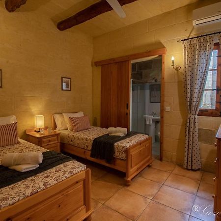 Ta' Salvu Holiday Home Xagħra エクステリア 写真